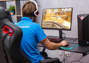Gaming Gear Galore: Best Accessories for Hardcore Gamers